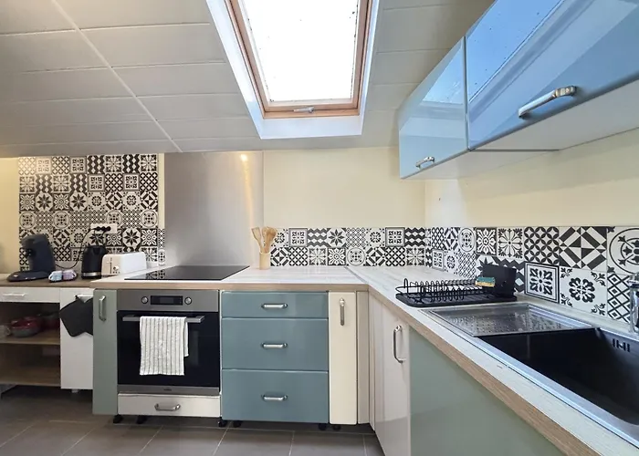 Maison Cosy & Coloree A Valence-en-poitou Jardin & Parking 펜션 *