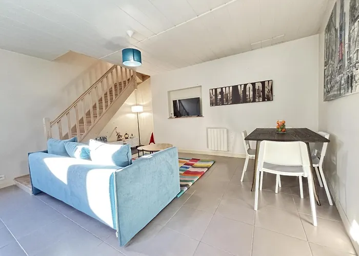 Maison Cosy & Coloree A Valence-en-poitou Jardin & Parking 펜션