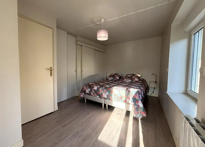 펜션 Maison Cosy & Coloree A Valence-en-poitou Jardin & Parking